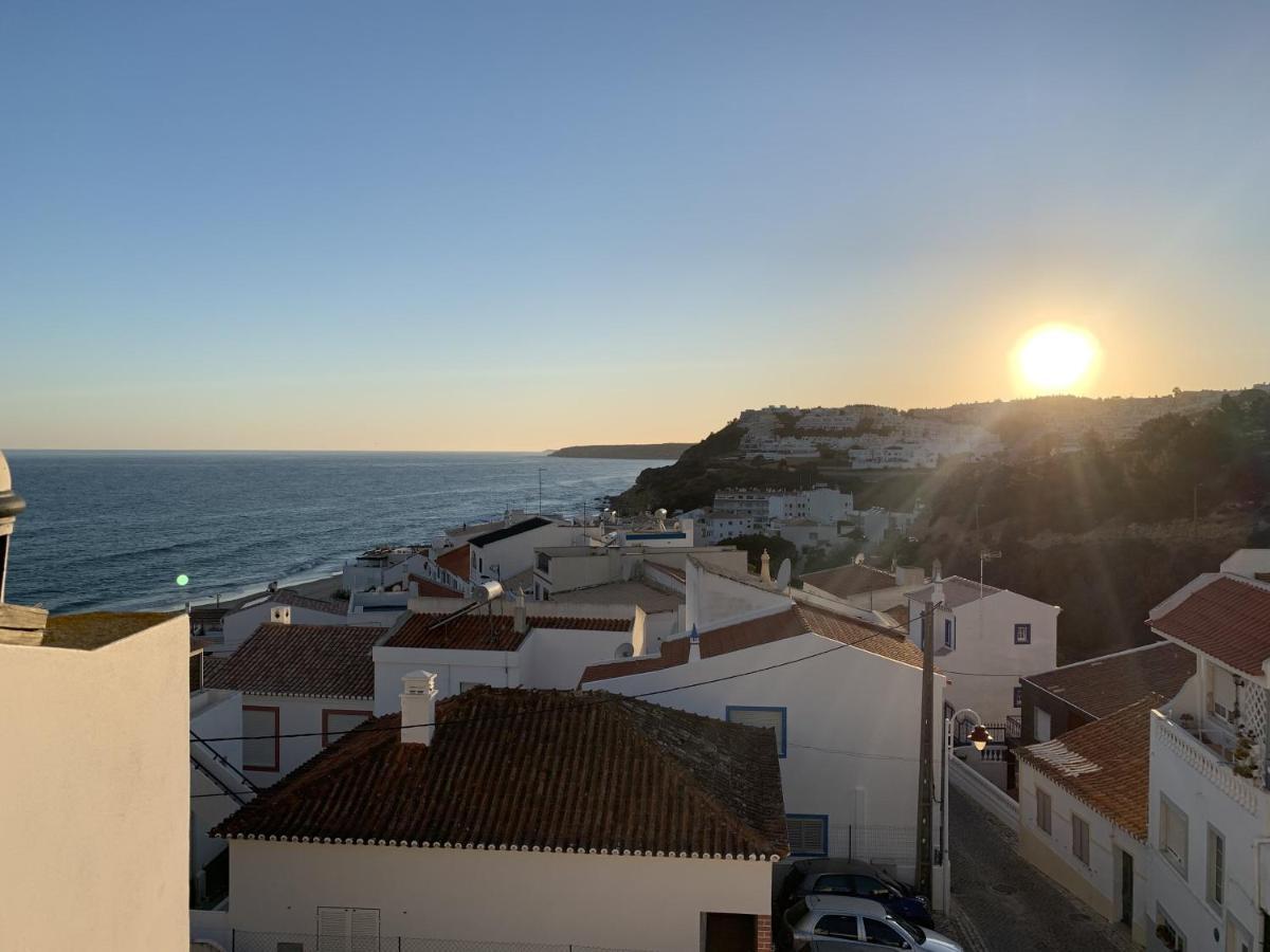 Casa Pedro In Salema - Oceanview & Beach Exterior photo